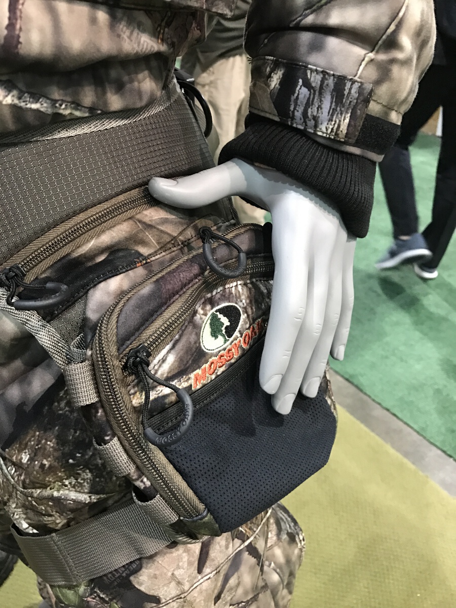 Mossy Oak's New Dieback Thigh Rig for Hunters – SHOT Show 2017