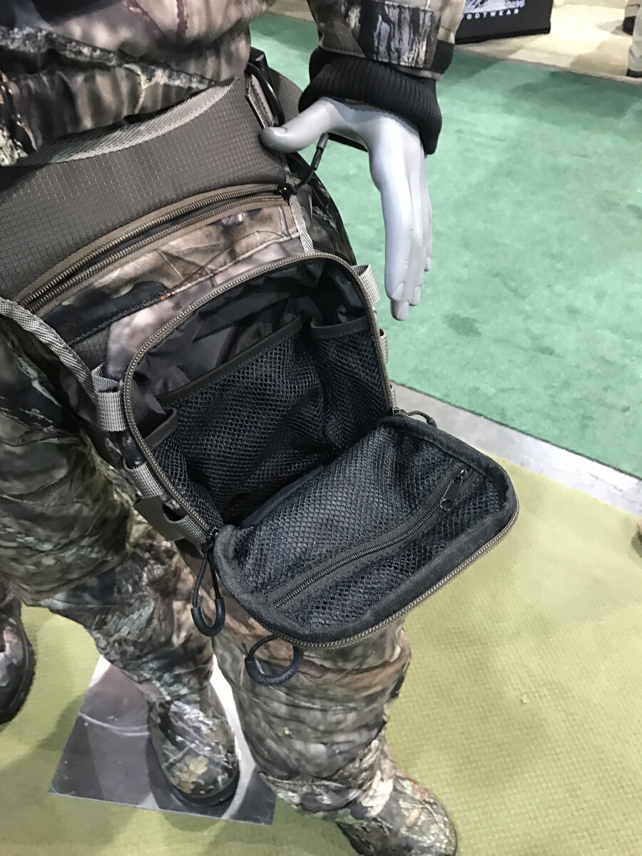 Mossy Oak's New Dieback Thigh Rig for Hunters – SHOT Show 2017