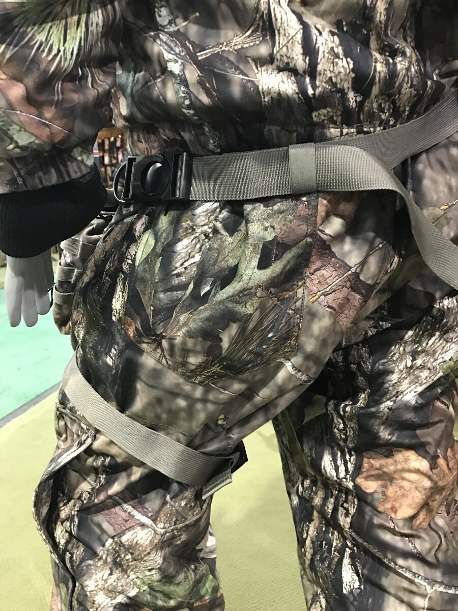 Mossy Oak's New Dieback Thigh Rig for Hunters – SHOT Show 2017